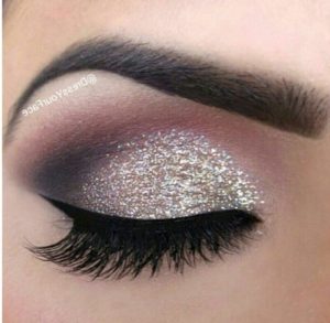 silver glitter smokey eye makeup